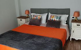 Deco & Retro Apartment